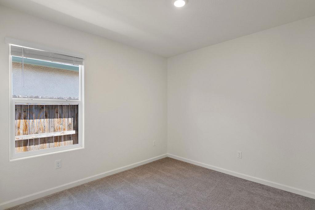 Detail Gallery Image 29 of 37 For 12084 Royal Ct, Waterford,  CA 95386 - 4 Beds | 2 Baths