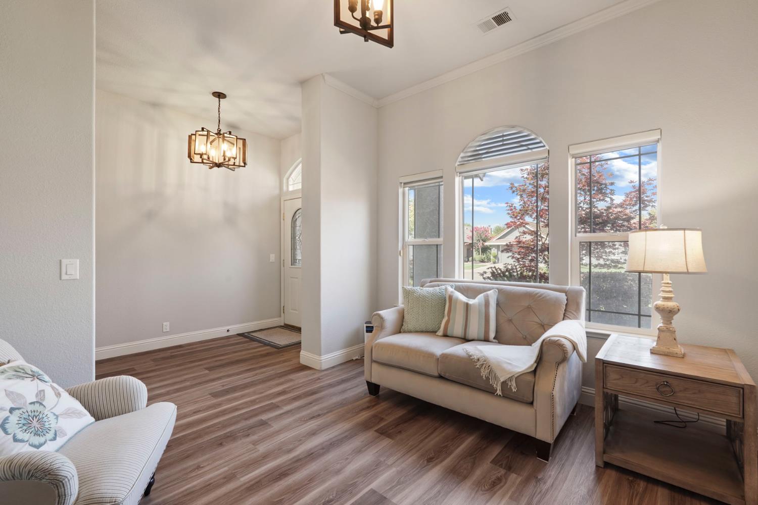 Detail Gallery Image 19 of 43 For 1114 Waterford Way, Lodi,  CA 95242 - 3 Beds | 2 Baths