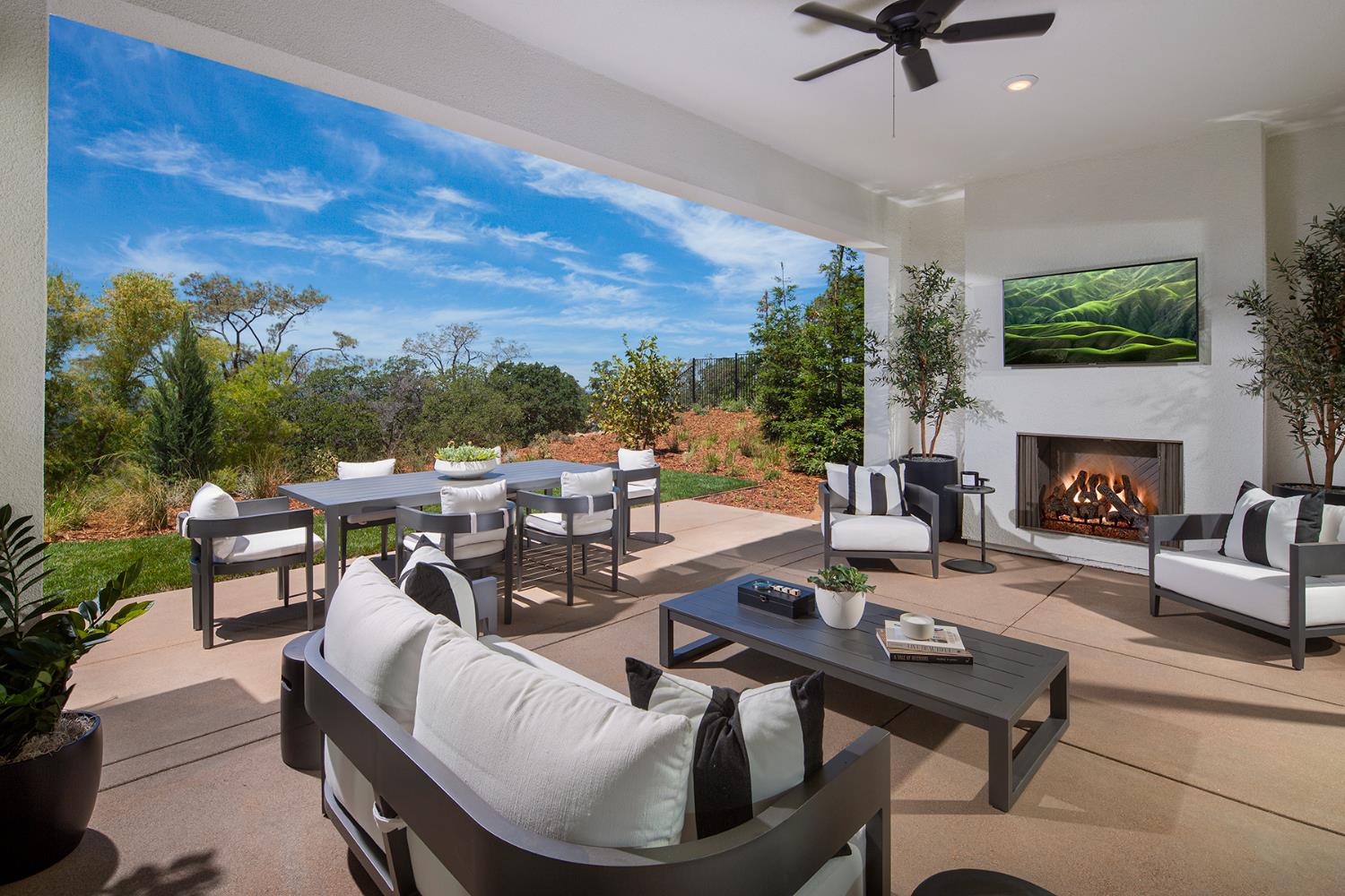 Detail Gallery Image 8 of 14 For 3186 Beatty Dr, El Dorado Hills,  CA 95762 - 4 Beds | 4/1 Baths