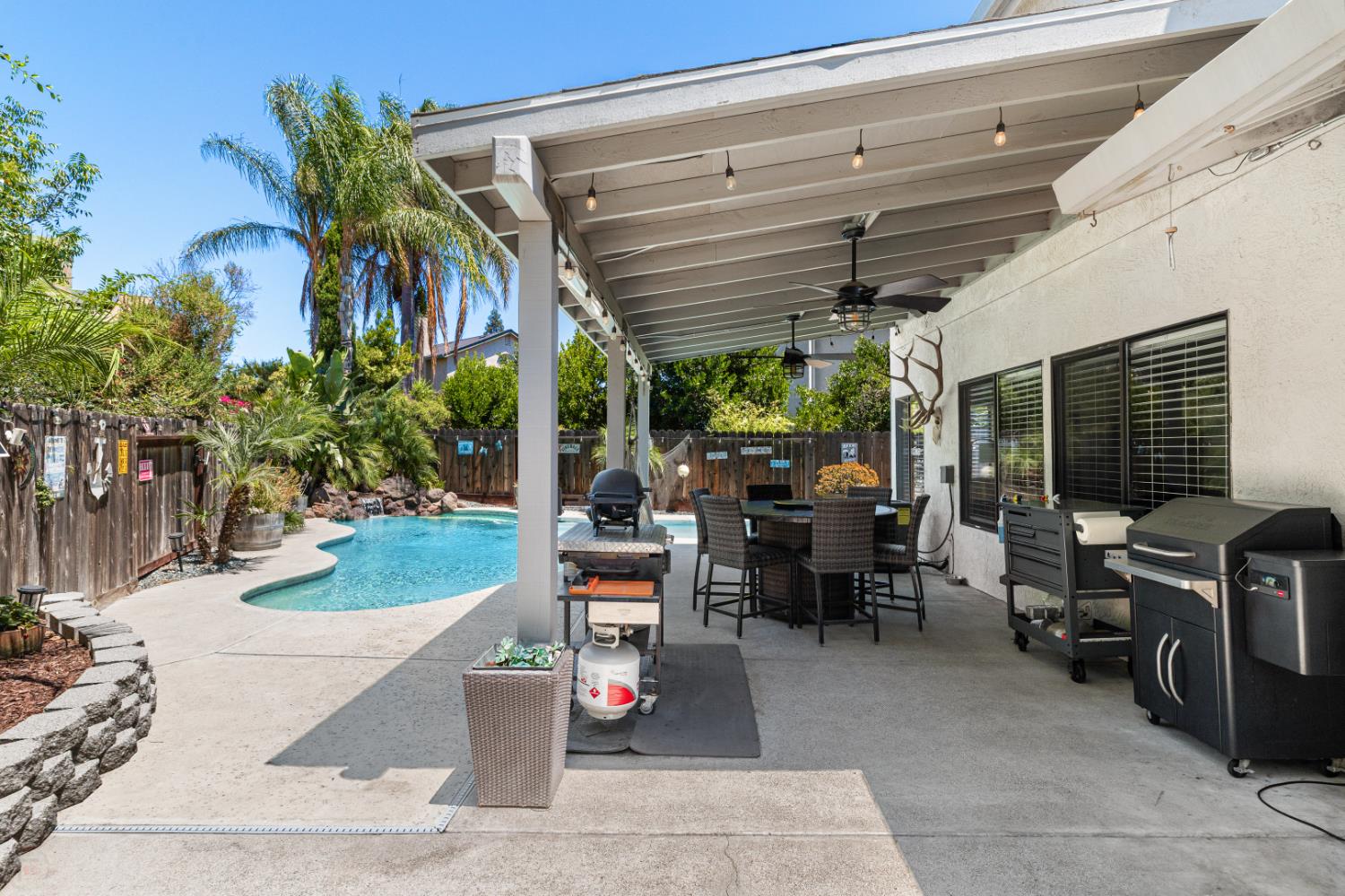 Detail Gallery Image 27 of 39 For 1551 Arnell Pl, Manteca,  CA 95337 - 3 Beds | 2/1 Baths