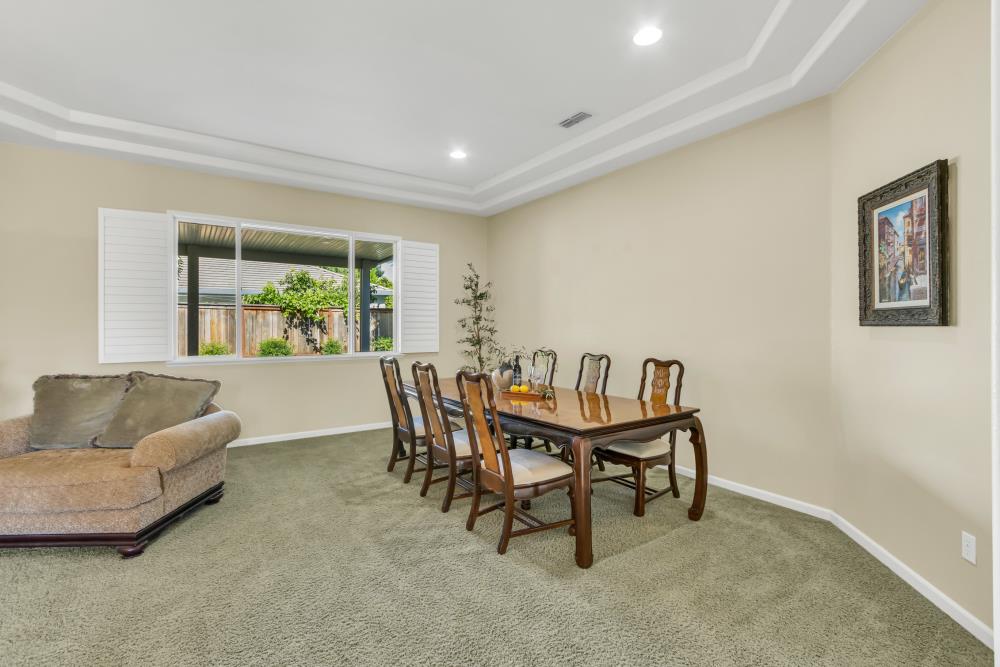 Detail Gallery Image 12 of 64 For 9688 Pasture Rose Ct, Elk Grove,  CA 95624 - 3 Beds | 2/1 Baths
