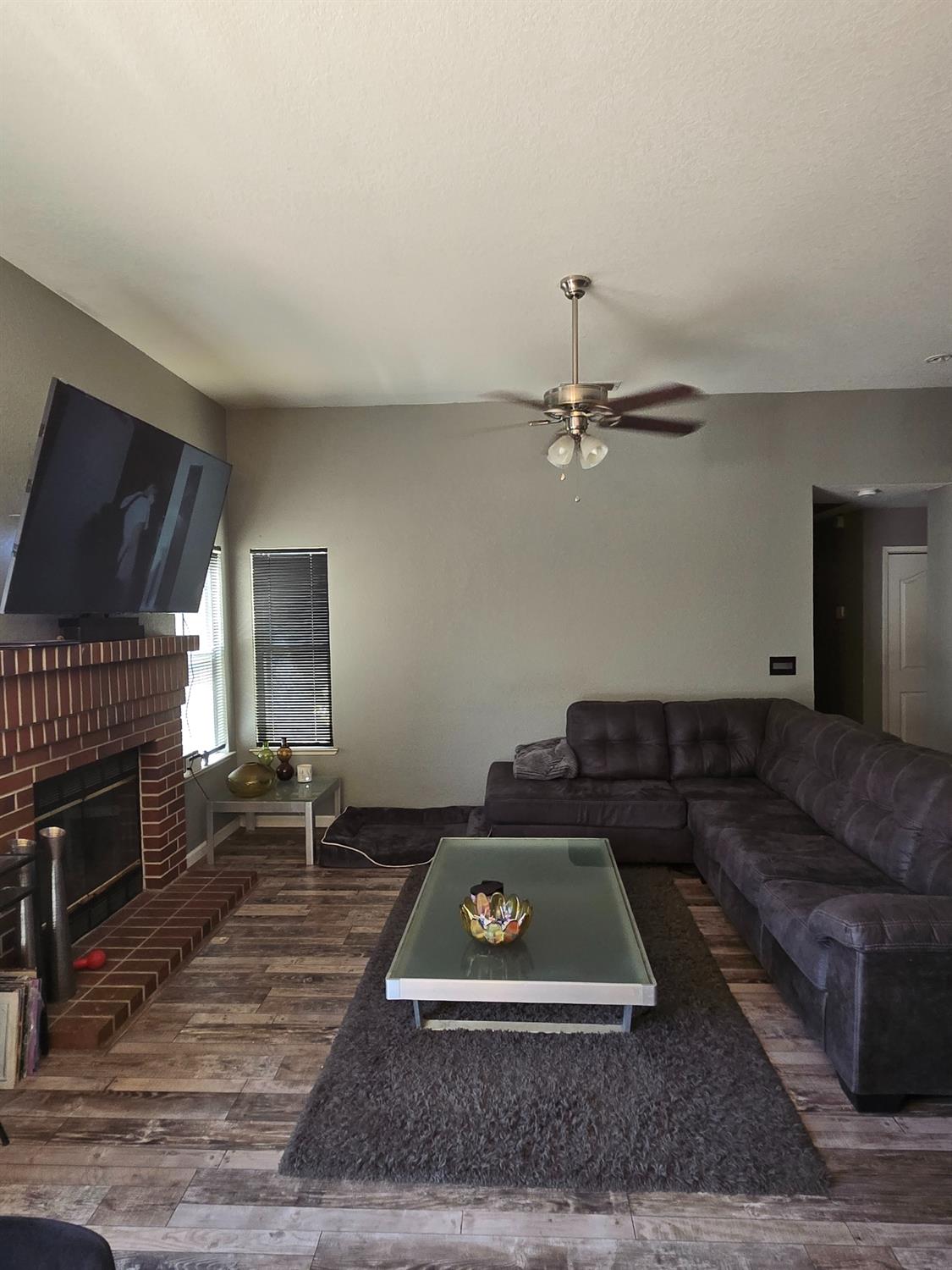 Detail Gallery Image 9 of 25 For 9388 Allendale Way, Sacramento,  CA 95829 - 3 Beds | 2 Baths
