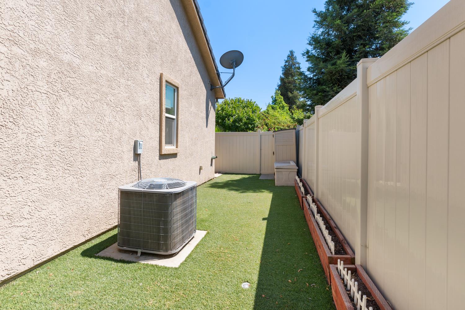 Detail Gallery Image 38 of 51 For 2431 Bird Rock Pl, Turlock,  CA 95380 - 3 Beds | 2 Baths