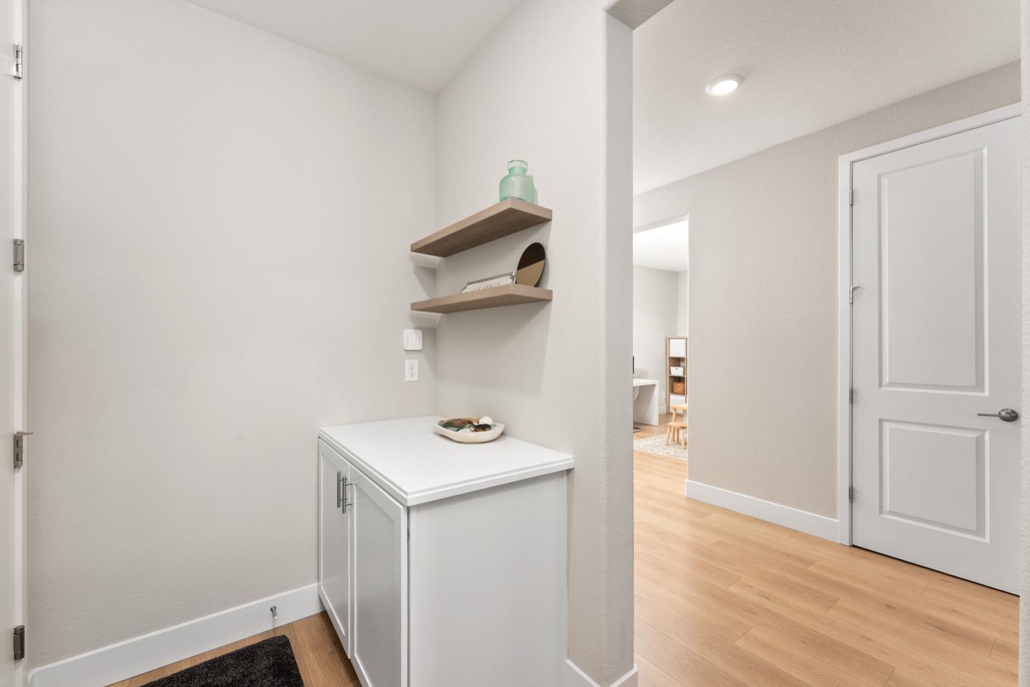 Detail Gallery Image 21 of 83 For 2073 Challenger Way, Roseville,  CA 95747 - 4 Beds | 3/1 Baths