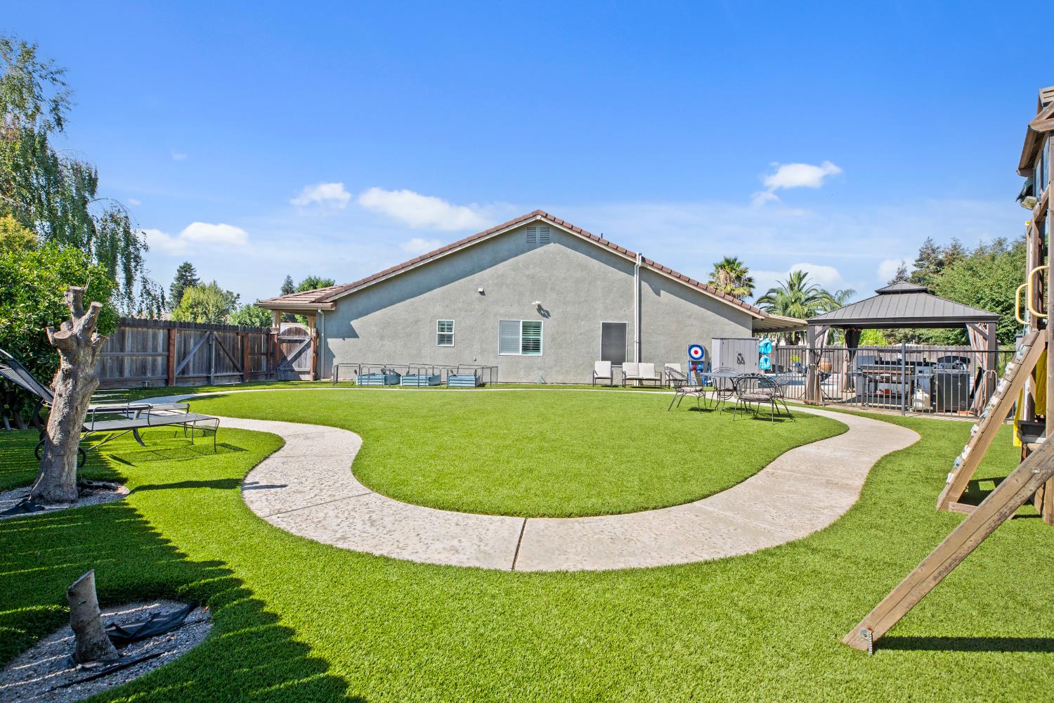 Detail Gallery Image 35 of 46 For 1162 Michelle Ct, Ripon,  CA 95366 - 5 Beds | 2 Baths