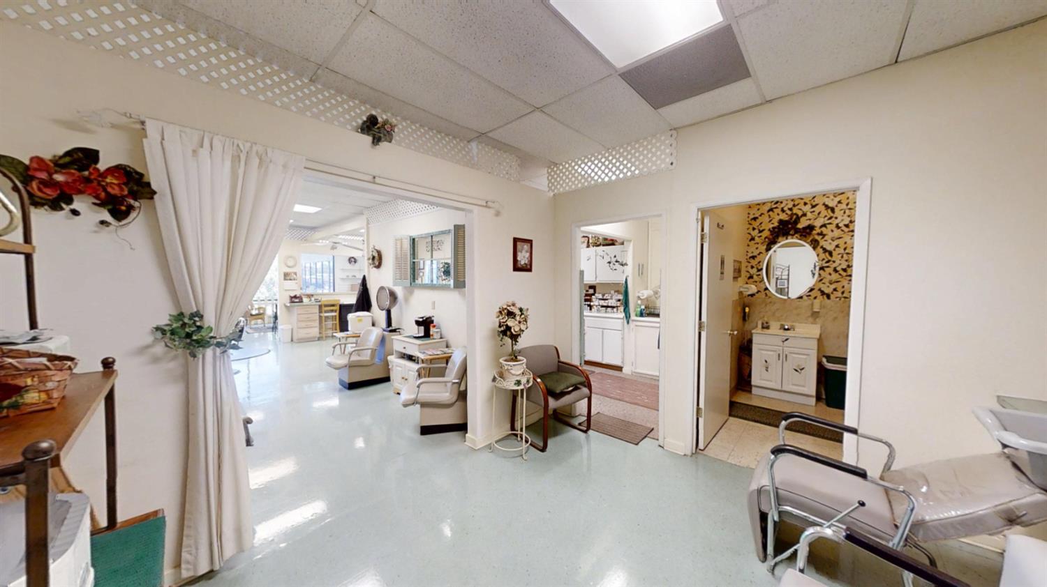 Detail Gallery Image 13 of 19 For 4050 Durock Rd #16,  Shingle Springs,  CA 95682 - – Beds | – Baths