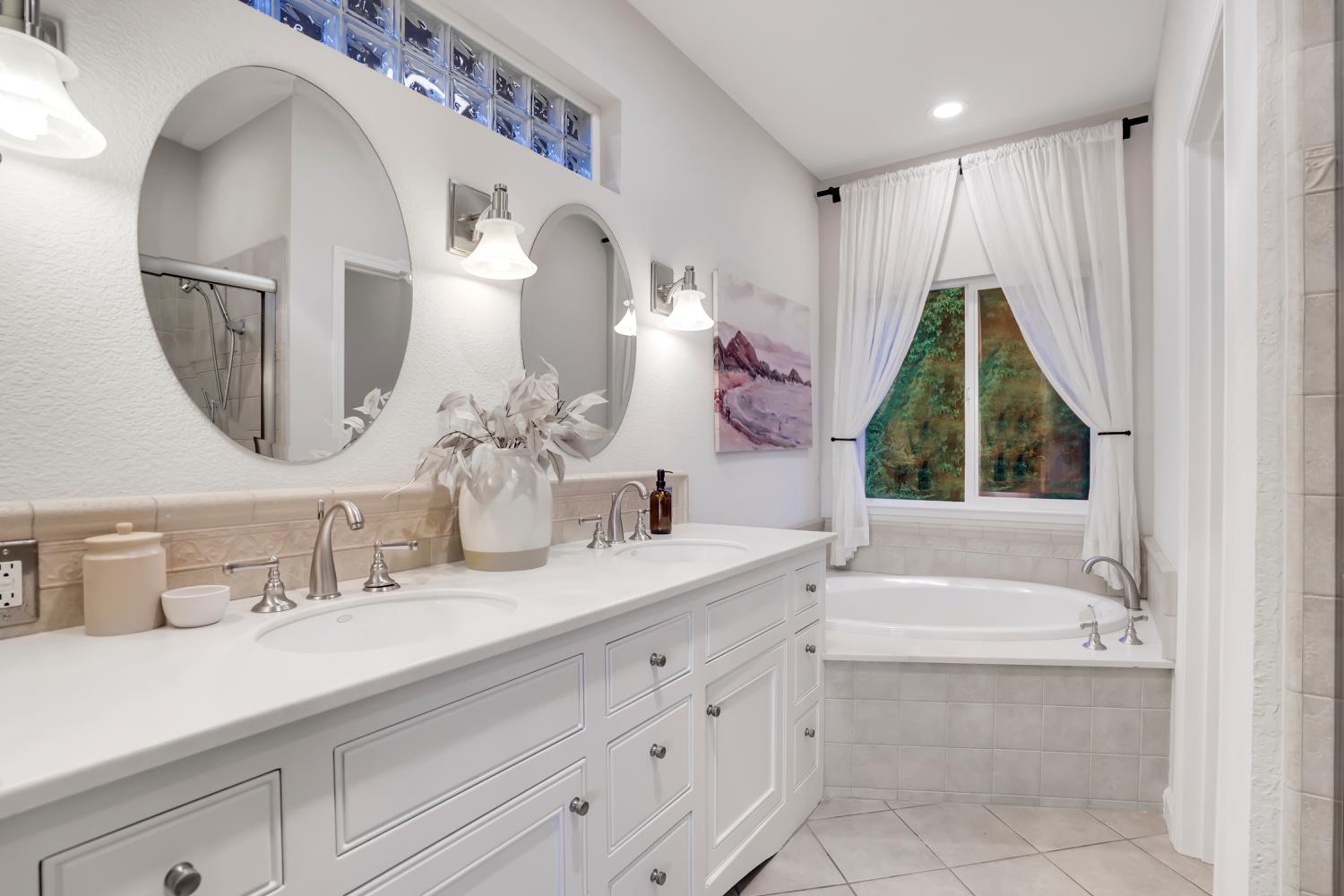 Detail Gallery Image 29 of 37 For 4025 Silver St, Rocklin,  CA 95677 - 5 Beds | 3/1 Baths