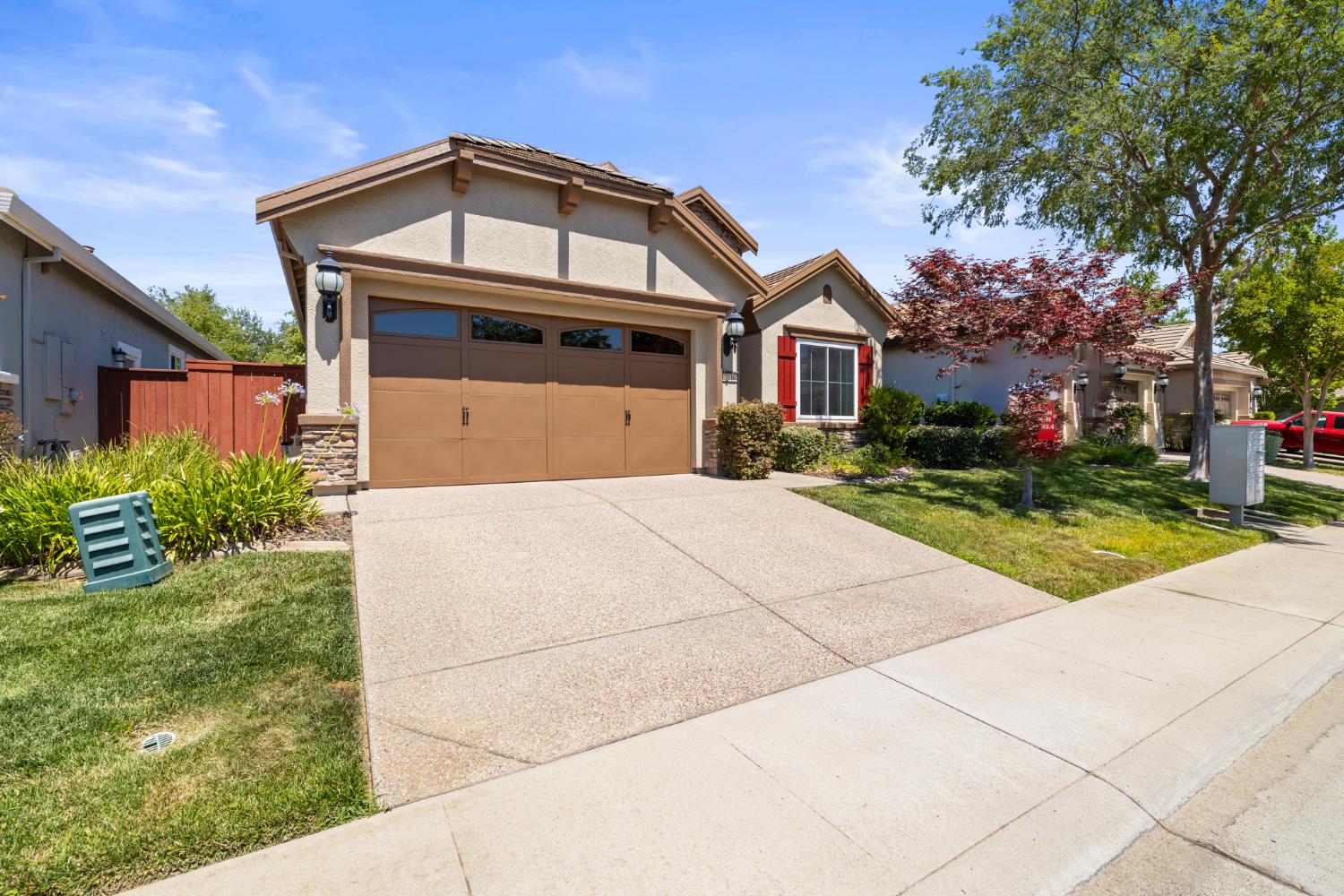 Detail Gallery Image 2 of 32 For 2016 Penstone Loop, Roseville,  CA 95747 - 3 Beds | 2 Baths