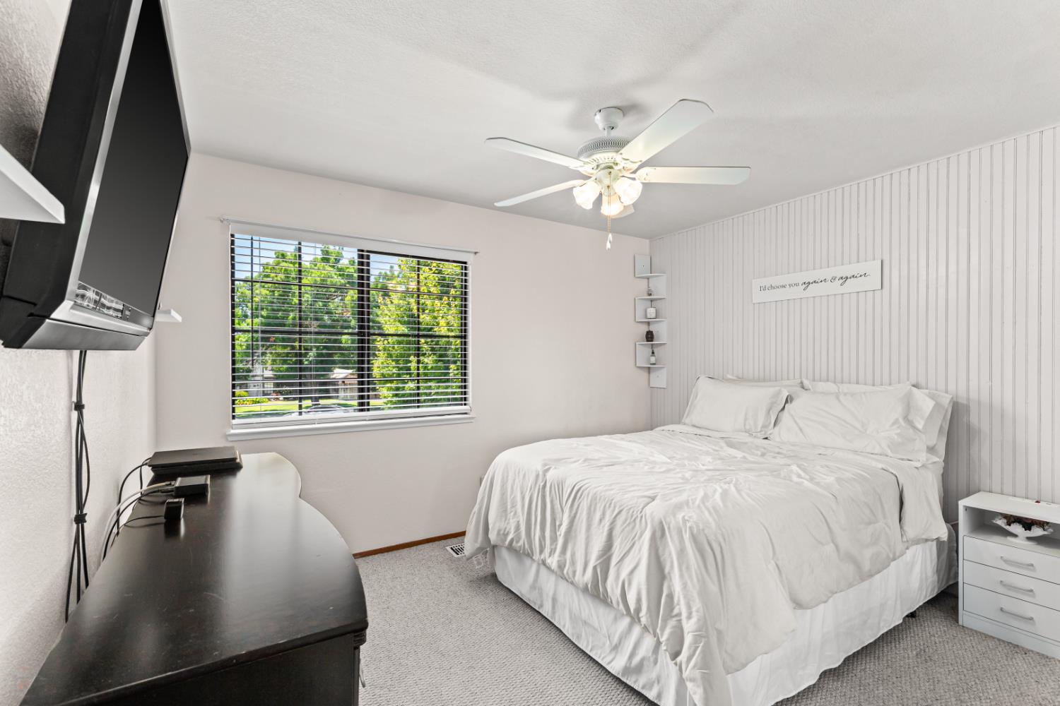Detail Gallery Image 22 of 39 For 1551 Arnell Pl, Manteca,  CA 95337 - 3 Beds | 2/1 Baths