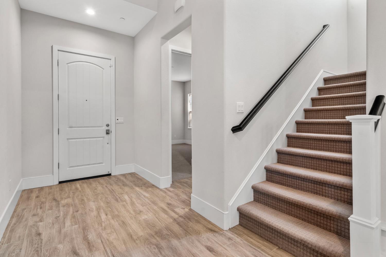 Detail Gallery Image 6 of 49 For 2830 Mcintosh Dr, Lodi,  CA 95242 - 4 Beds | 3 Baths