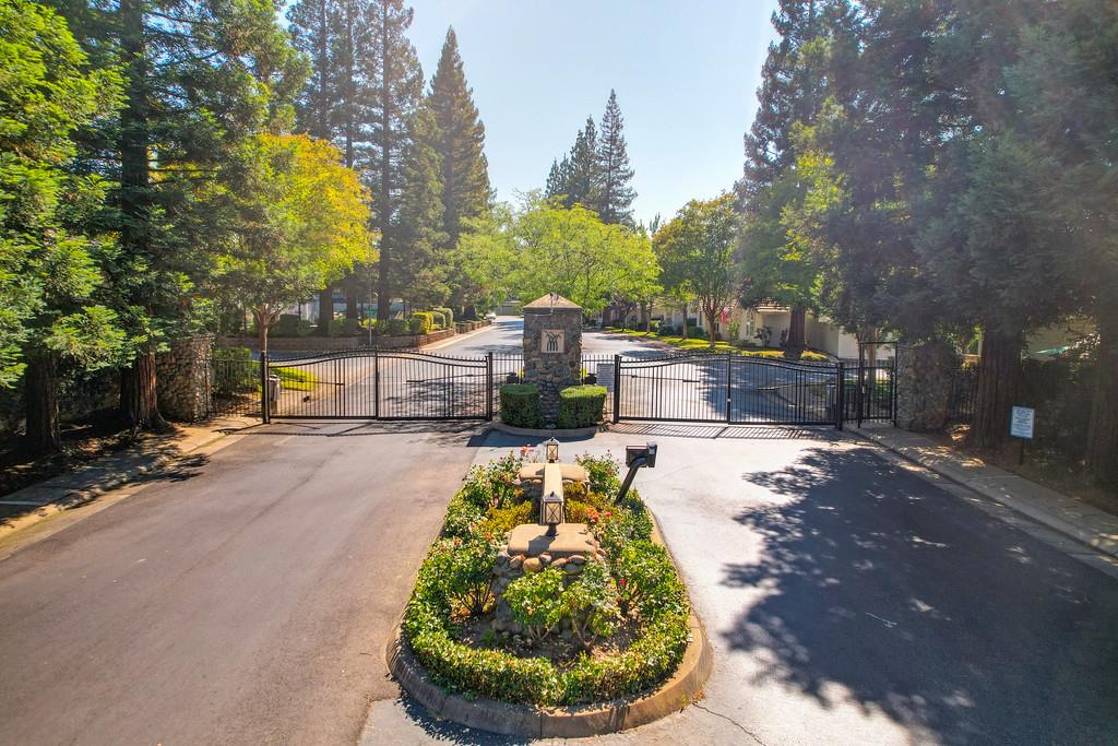 Detail Gallery Image 3 of 36 For 508 Pemberton Ln, Folsom,  CA 95630 - 3 Beds | 2/1 Baths