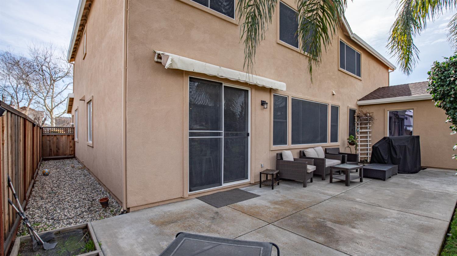 Detail Gallery Image 31 of 41 For 1385 Maiden Ct, Tracy,  CA 95377 - 3 Beds | 3 Baths