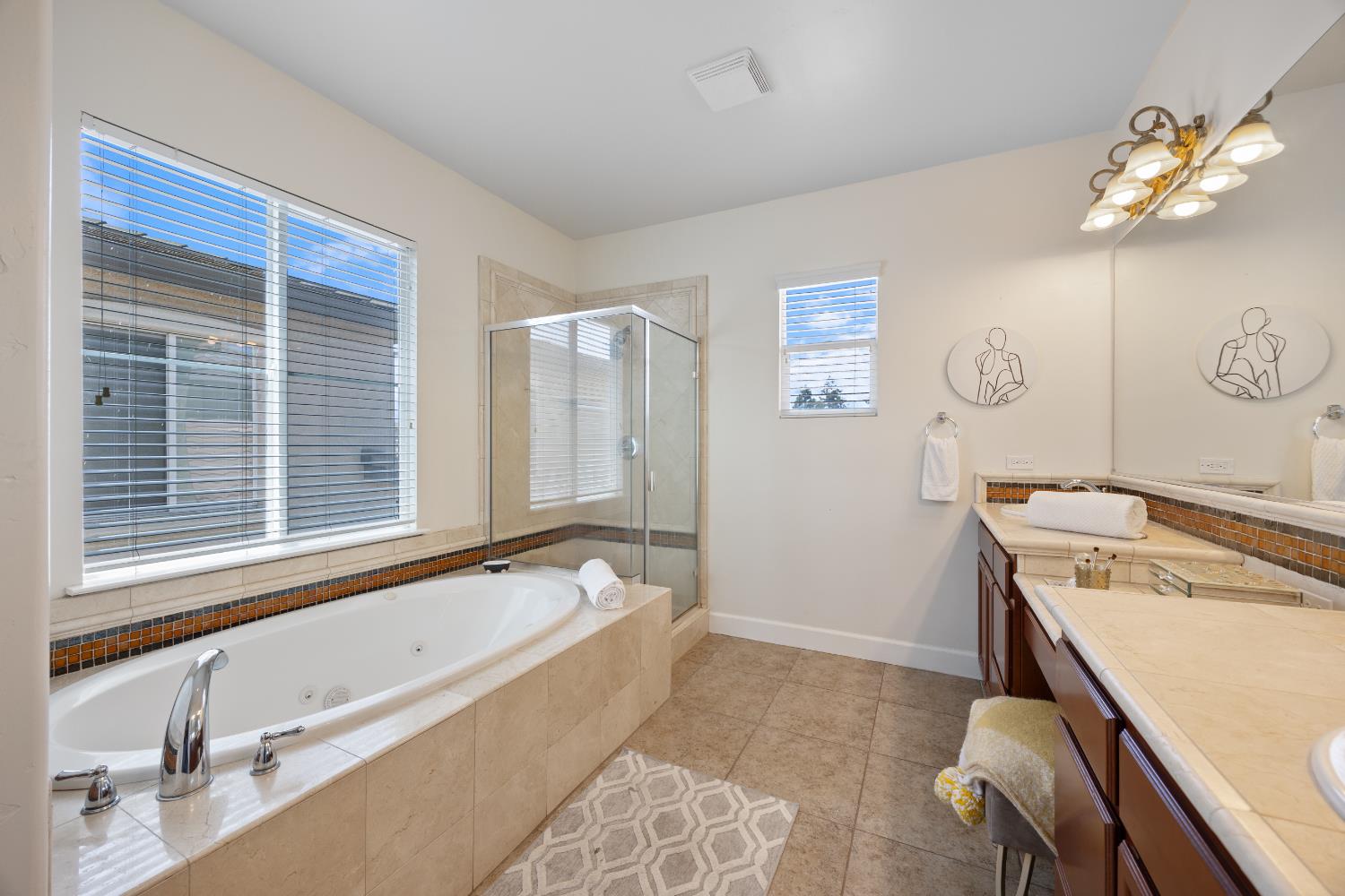 Detail Gallery Image 41 of 78 For 6904 Rio Tejo Way, Elk Grove,  CA 95757 - 5 Beds | 3 Baths