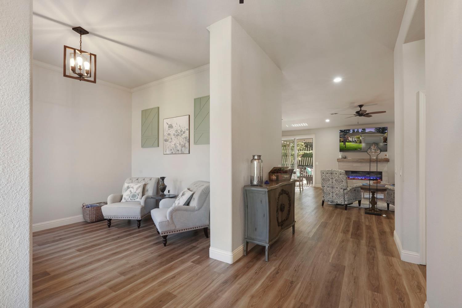 Detail Gallery Image 20 of 43 For 1114 Waterford Way, Lodi,  CA 95242 - 3 Beds | 2 Baths