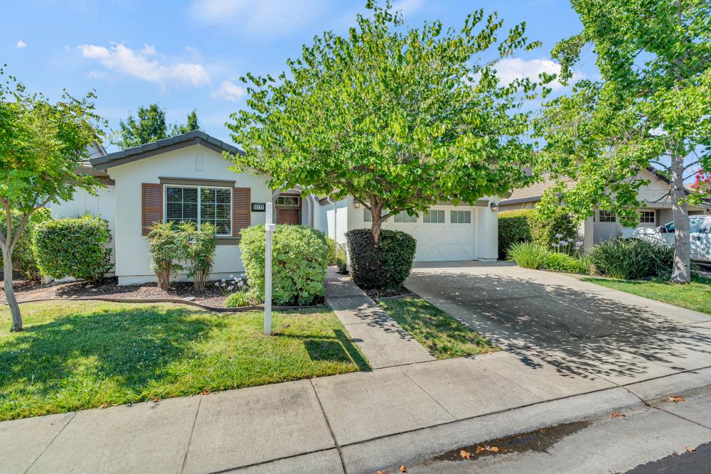 Detail Gallery Image 2 of 53 For 11772 Lilac Canyon Ct, Rancho Cordova,  CA 95742 - 4 Beds | 3 Baths