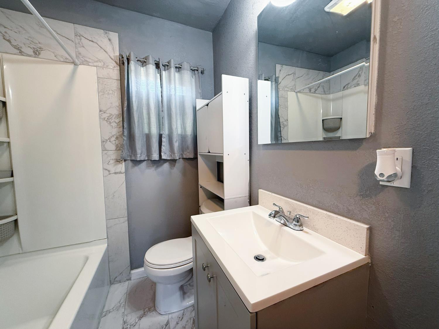 Detail Gallery Image 10 of 19 For 1561 N Filbert St, Stockton,  CA 95205 - 1 Beds | 1 Baths