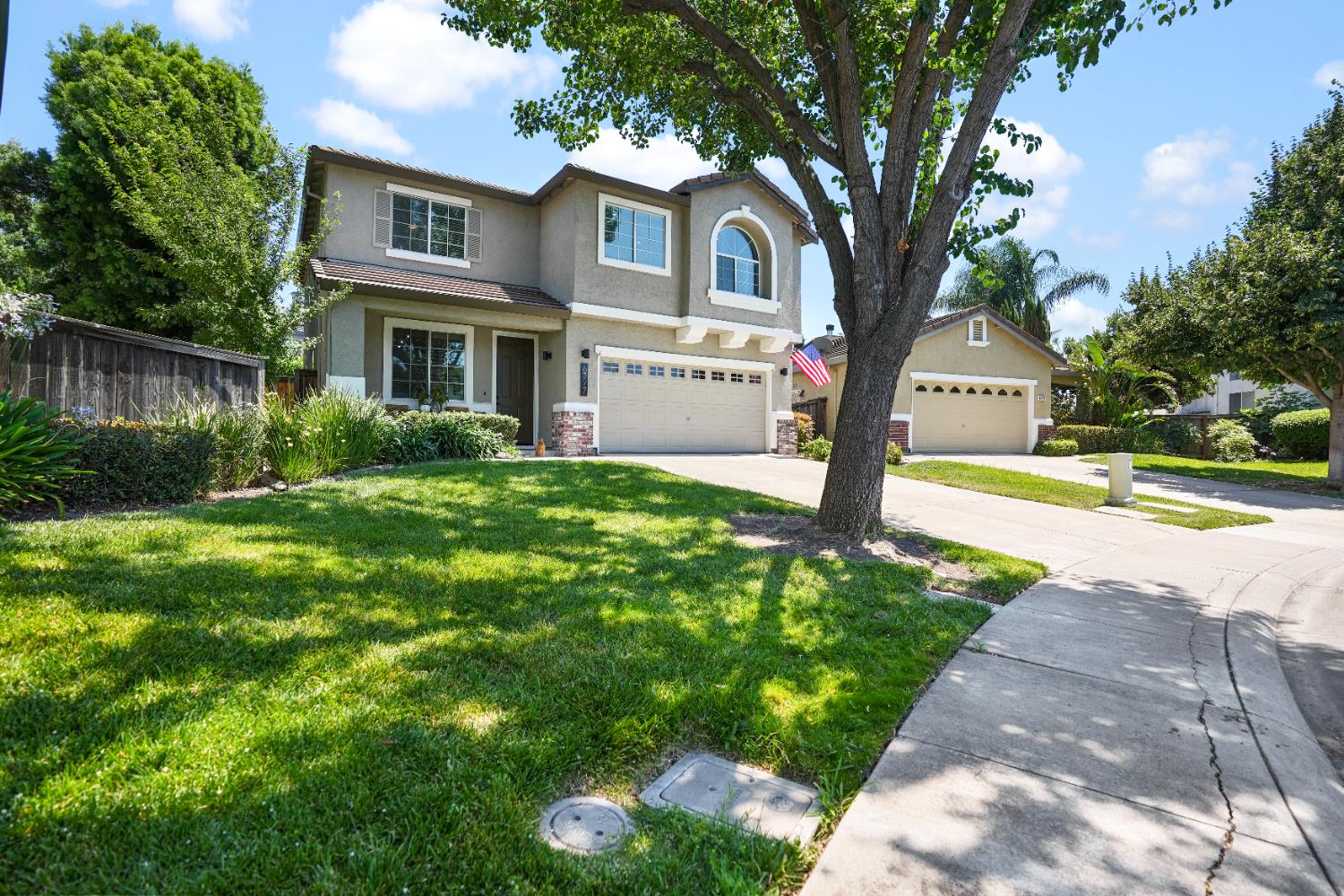 Detail Gallery Image 2 of 33 For 6777 Brook Falls Cir, Stockton,  CA 95219 - 4 Beds | 3 Baths