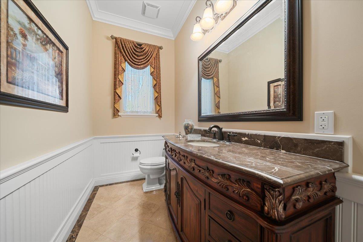 Detail Gallery Image 34 of 67 For 23750 Hogan Rd, Auburn,  CA 95602 - 4 Beds | 3/1 Baths
