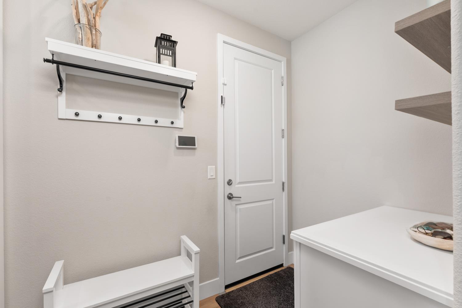 Detail Gallery Image 20 of 83 For 2073 Challenger Way, Roseville,  CA 95747 - 4 Beds | 3/1 Baths