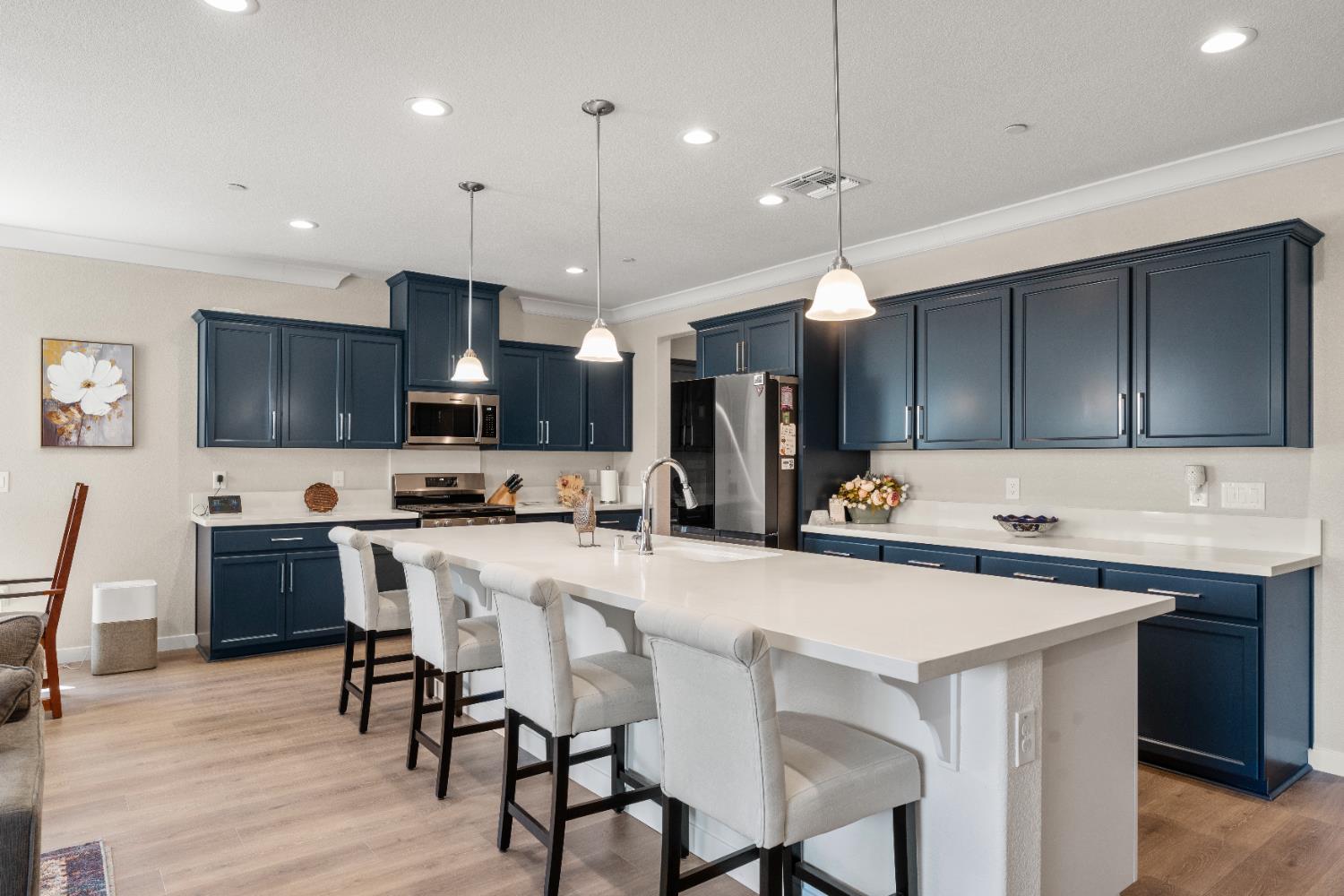 Detail Gallery Image 10 of 37 For 4363 Borderlands Dr, Rancho Cordova,  CA 95742 - 3 Beds | 3 Baths
