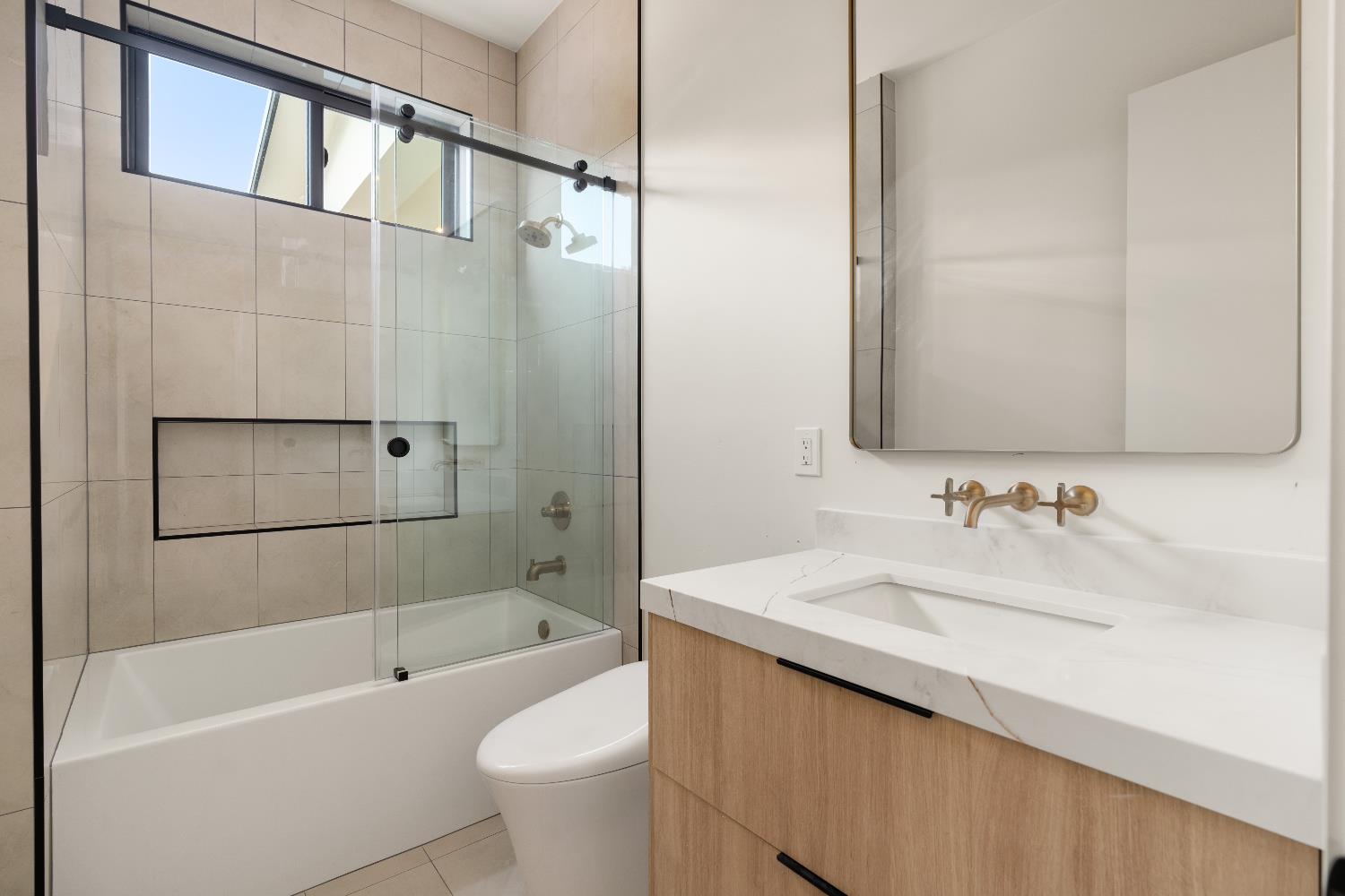 Detail Gallery Image 45 of 86 For 9995 Powerhouse Rd, Newcastle,  CA 95658 - 5 Beds | 4/1 Baths