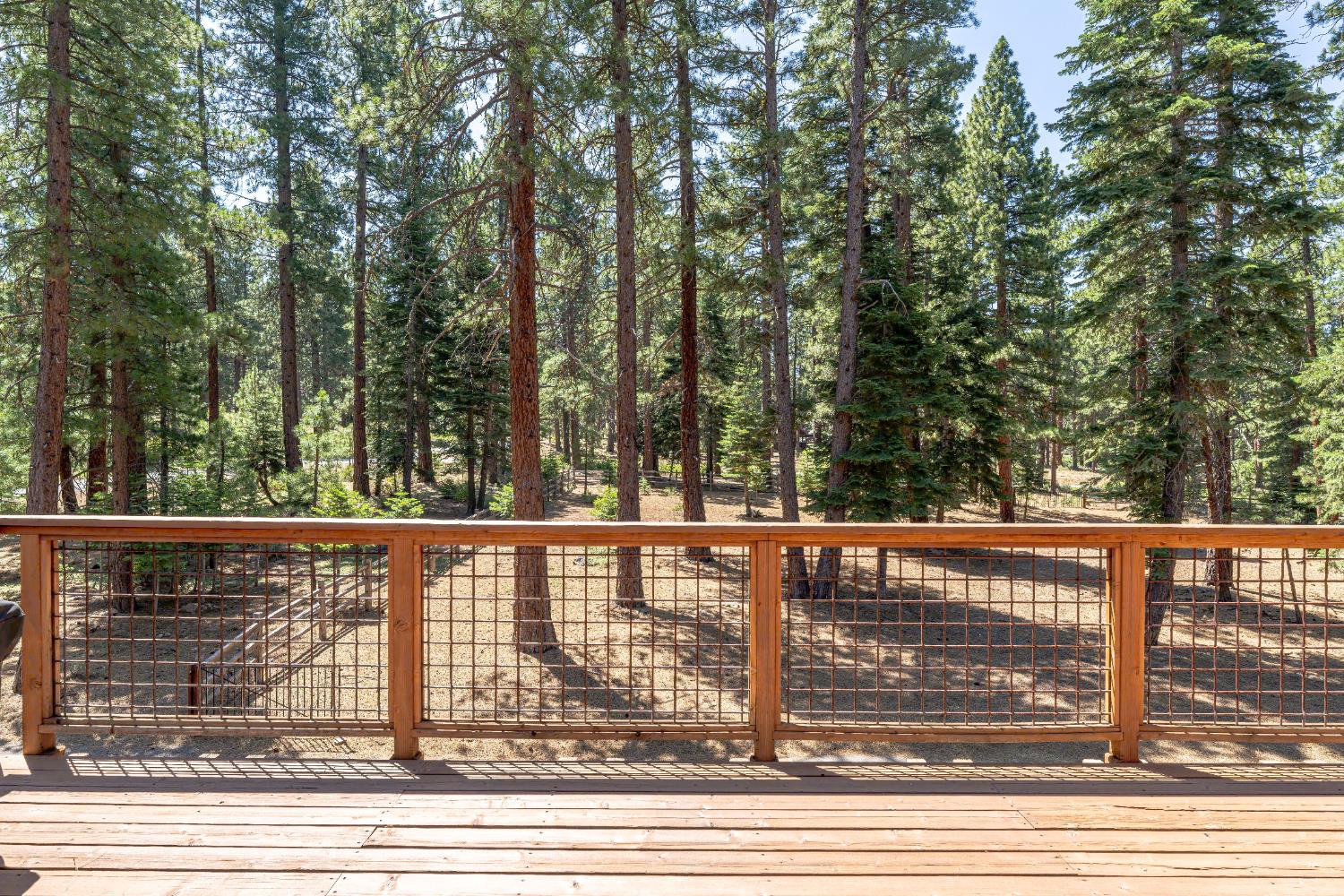 Detail Gallery Image 42 of 47 For 10854 Royal Crest Dr, Truckee,  CA 96161 - 2 Beds | 1/1 Baths