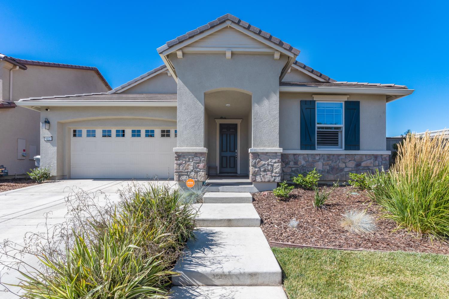 Detail Gallery Image 1 of 11 For 1402 Peterson Pl, Woodland,  CA 95776 - 3 Beds | 2 Baths