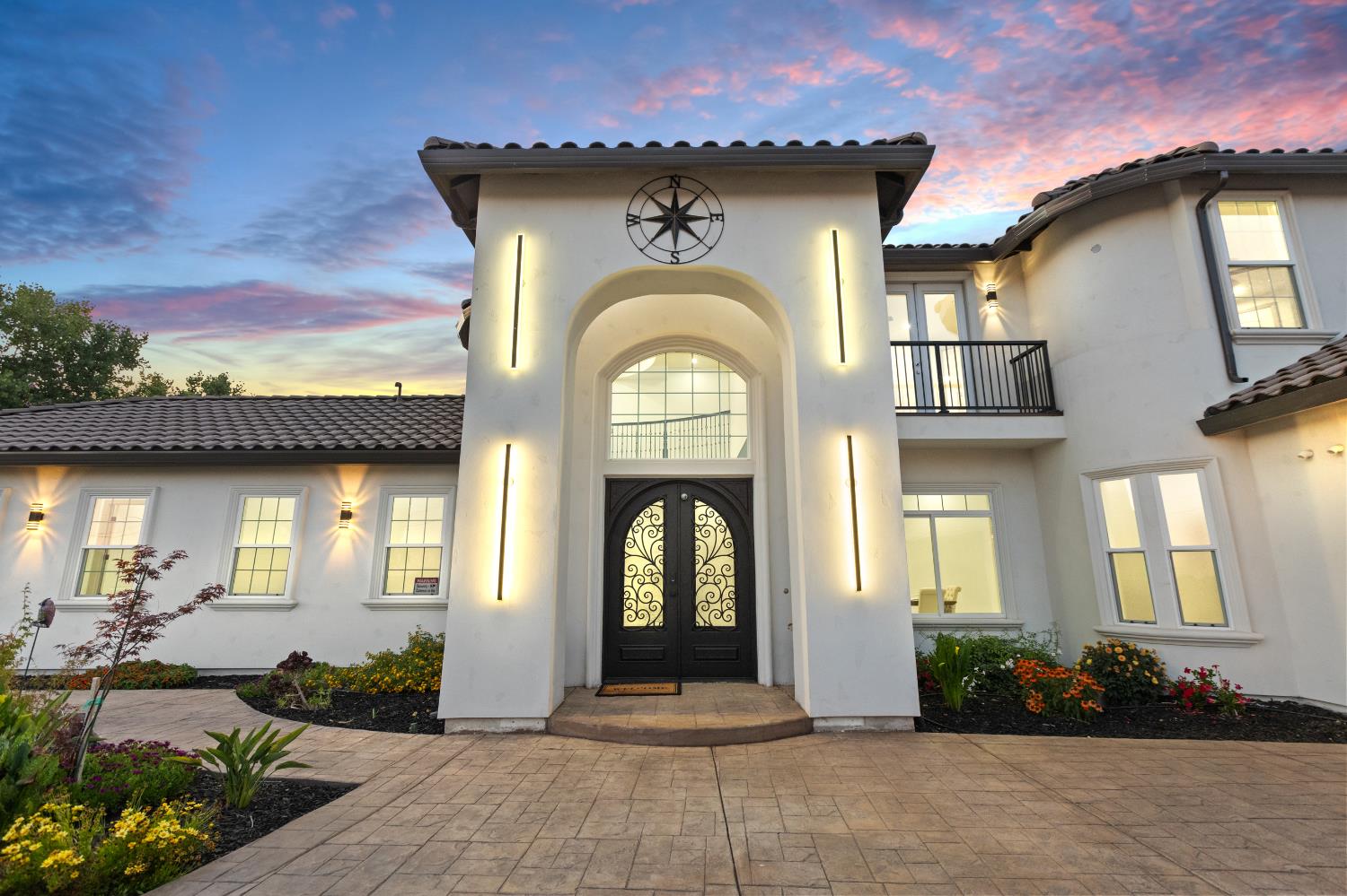 Detail Gallery Image 5 of 98 For 14537 Mira Vista Ln, Lockeford,  CA 95237 - 7 Beds | 4/1 Baths