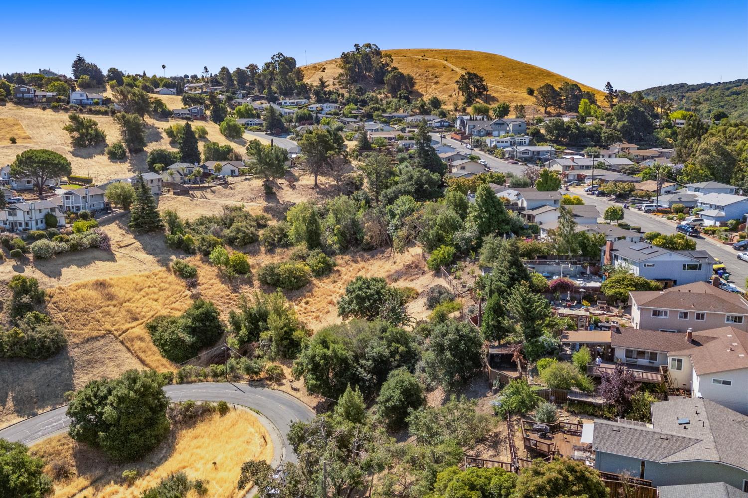 Detail Gallery Image 2 of 33 For 0 Rolph Park Dr, Crockett,  CA 94525 - – Beds | – Baths