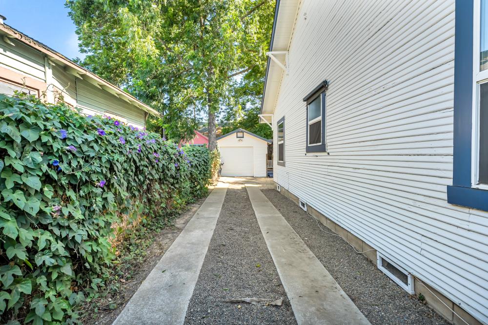 Detail Gallery Image 30 of 38 For 3826 Bigler Way, Sacramento,  CA 95817 - 2 Beds | 1 Baths