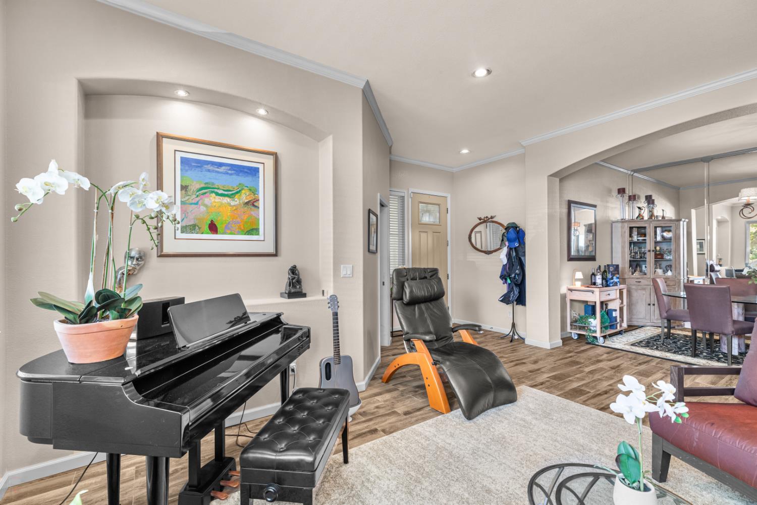 Detail Gallery Image 9 of 60 For 2020 Malcolm Way, Modesto,  CA 95356 - 3 Beds | 3 Baths