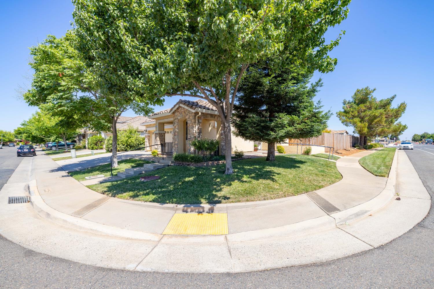 Detail Gallery Image 3 of 66 For 12241 Conservancy Way, Rancho Cordova,  CA 95742 - 3 Beds | 2 Baths