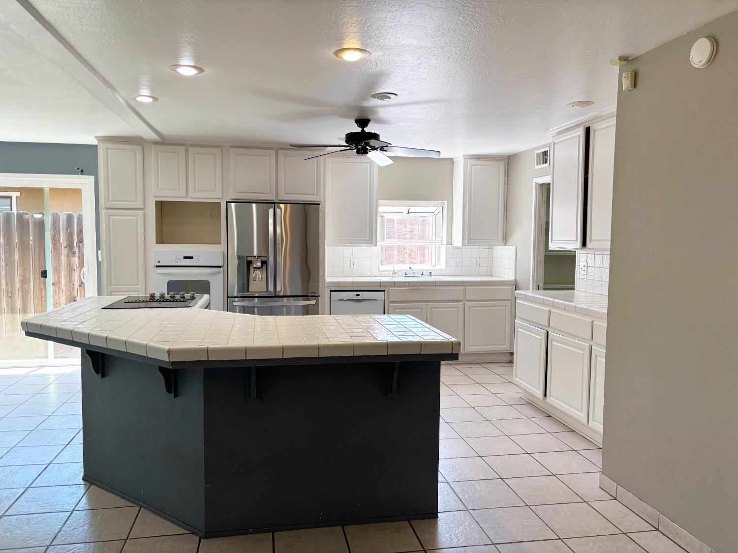 Detail Gallery Image 9 of 35 For 1422 Locke Rd, Modesto,  CA 95355 - 3 Beds | 2 Baths
