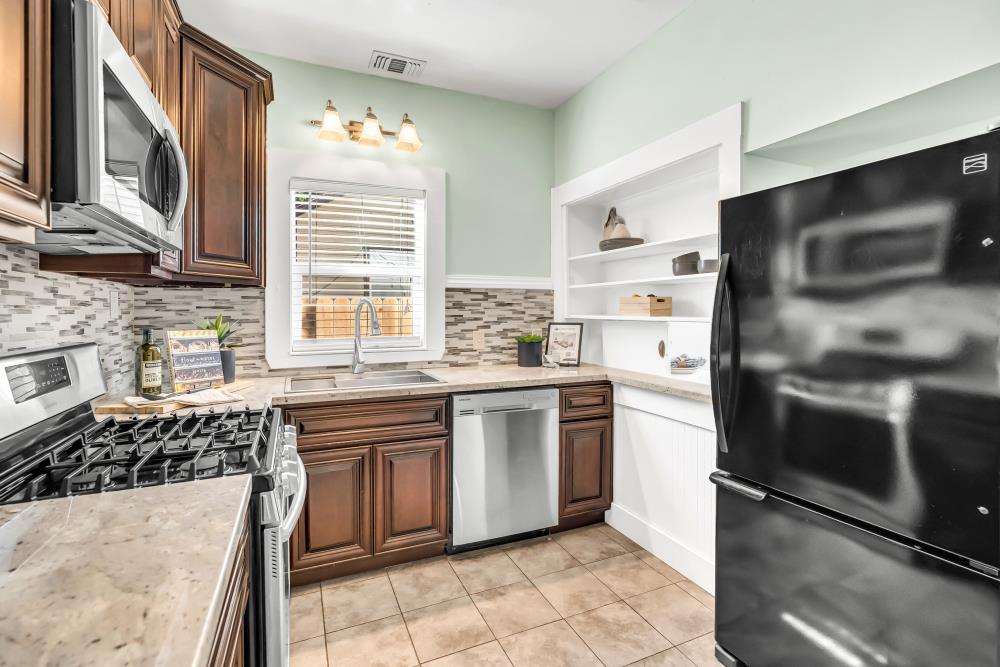 Detail Gallery Image 17 of 38 For 3826 Bigler Way, Sacramento,  CA 95817 - 2 Beds | 1 Baths