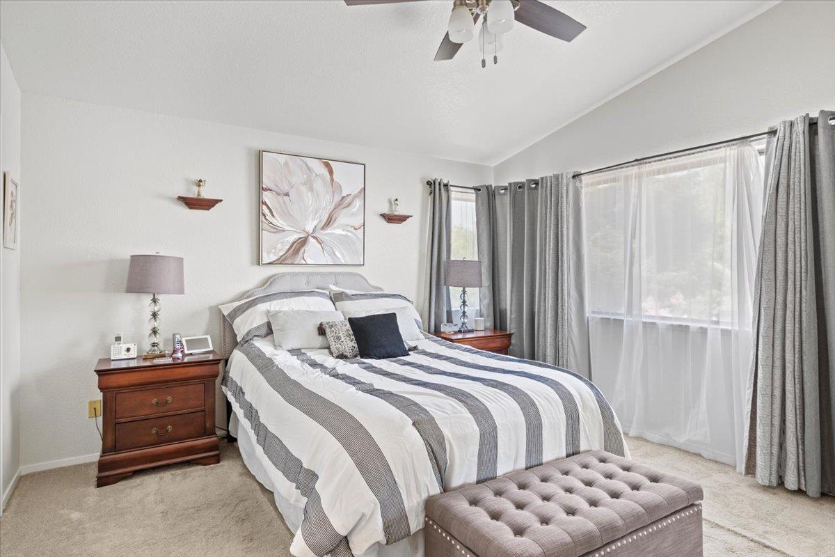 Detail Gallery Image 20 of 41 For 9128 Miners Creek Ct, Elk Grove,  CA 95758 - 4 Beds | 2/1 Baths