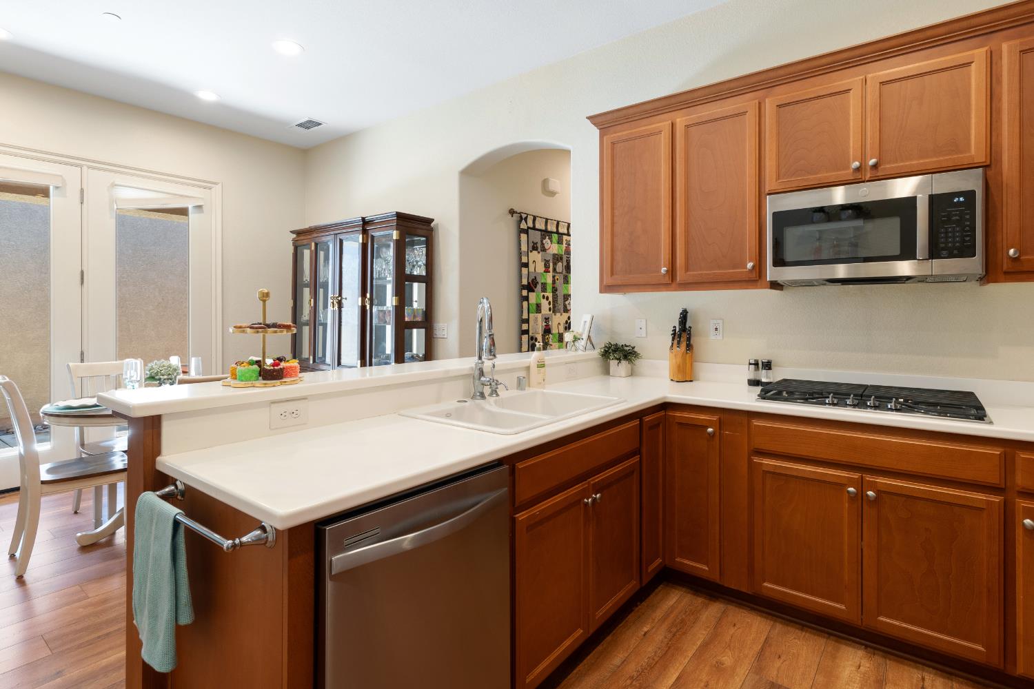 Detail Gallery Image 13 of 51 For 2431 Bird Rock Pl, Turlock,  CA 95380 - 3 Beds | 2 Baths