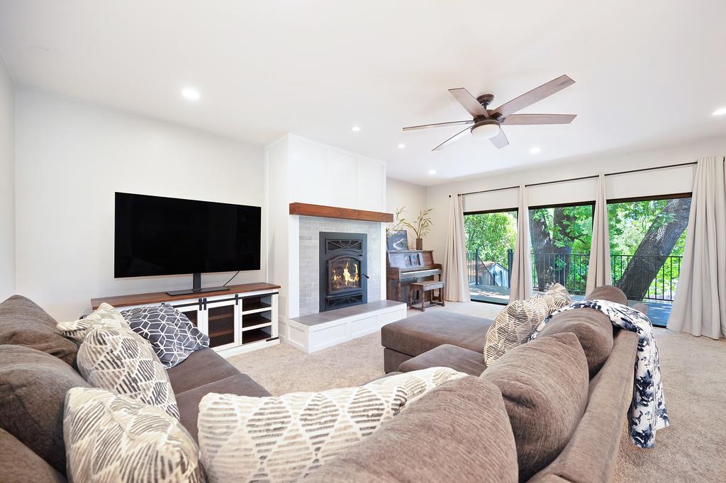 Detail Gallery Image 31 of 73 For 2953 Oakleaf Dr, Cameron Park,  CA 95682 - 3 Beds | 2/1 Baths