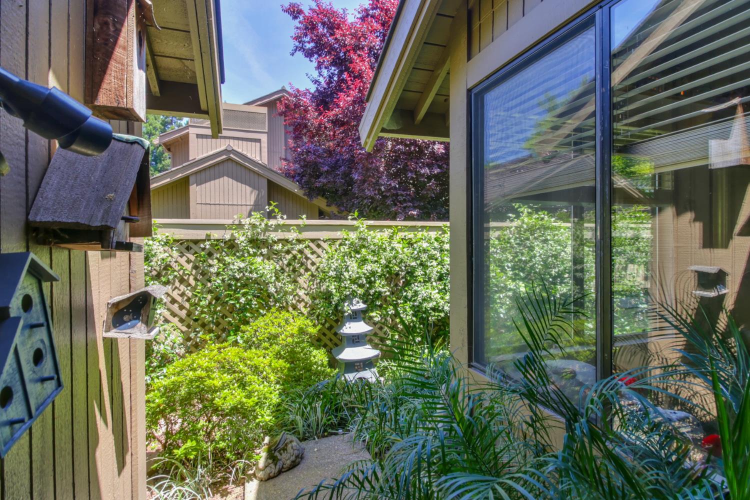 Detail Gallery Image 89 of 99 For 1911 Discovery Village Ln, Gold River,  CA 95670 - 2 Beds | 2 Baths