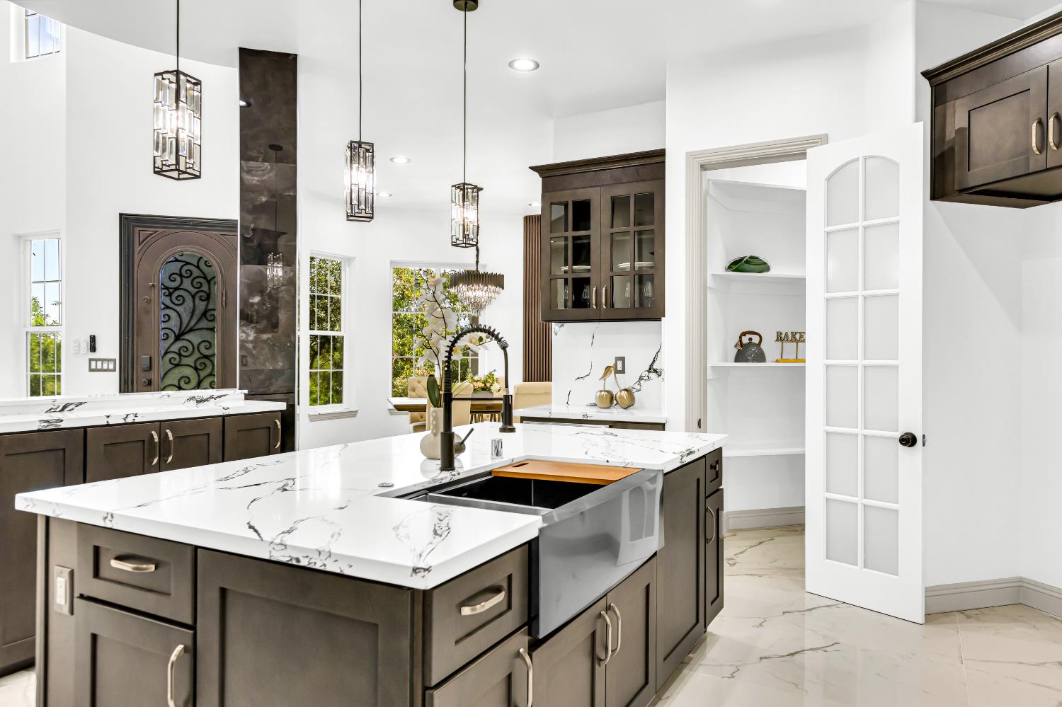 Detail Gallery Image 39 of 98 For 14537 Mira Vista Ln, Lockeford,  CA 95237 - 7 Beds | 4/1 Baths