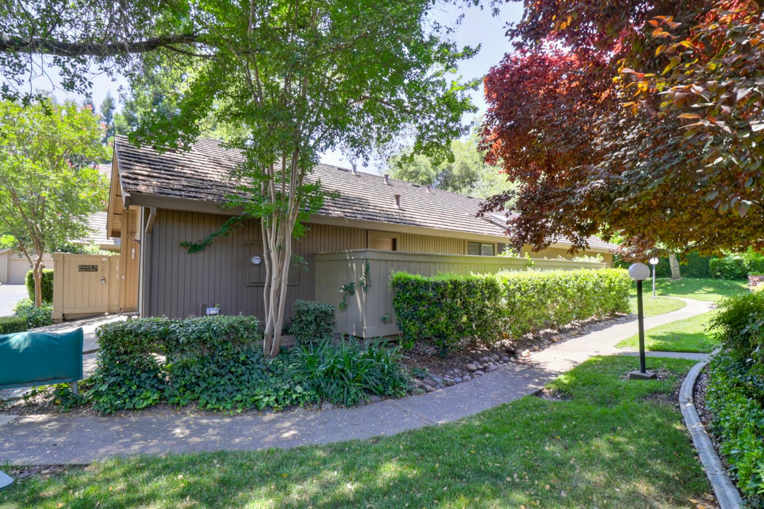 Detail Gallery Image 91 of 99 For 1911 Discovery Village Ln, Gold River,  CA 95670 - 2 Beds | 2 Baths