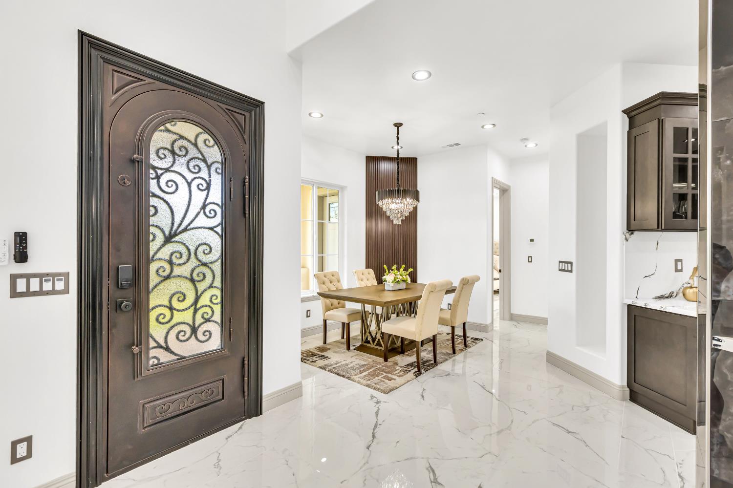 Detail Gallery Image 28 of 98 For 14537 Mira Vista Ln, Lockeford,  CA 95237 - 7 Beds | 4/1 Baths