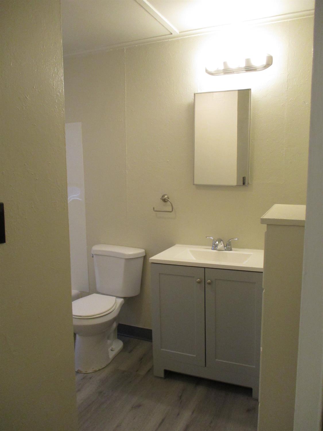 Detail Gallery Image 7 of 14 For 339 W 6th St, Stockton,  CA 95206 - 1 Beds | 1 Baths