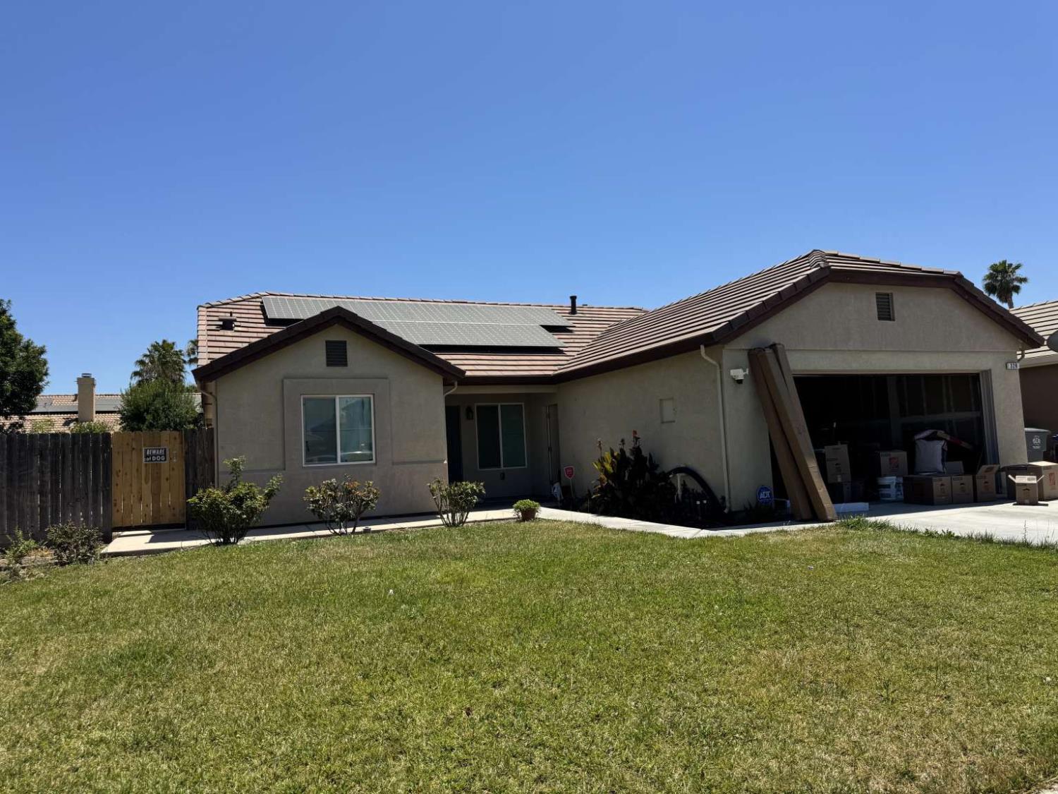 Detail Gallery Image 2 of 41 For 328 Sunburst St, Los Banos,  CA 93635 - 3 Beds | 2 Baths