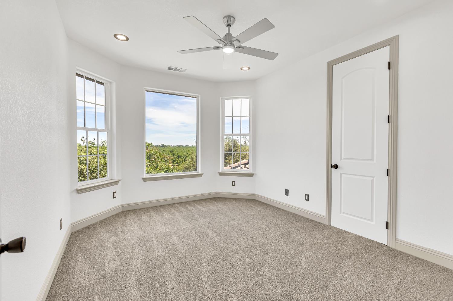 Detail Gallery Image 81 of 98 For 14537 Mira Vista Ln, Lockeford,  CA 95237 - 7 Beds | 4/1 Baths