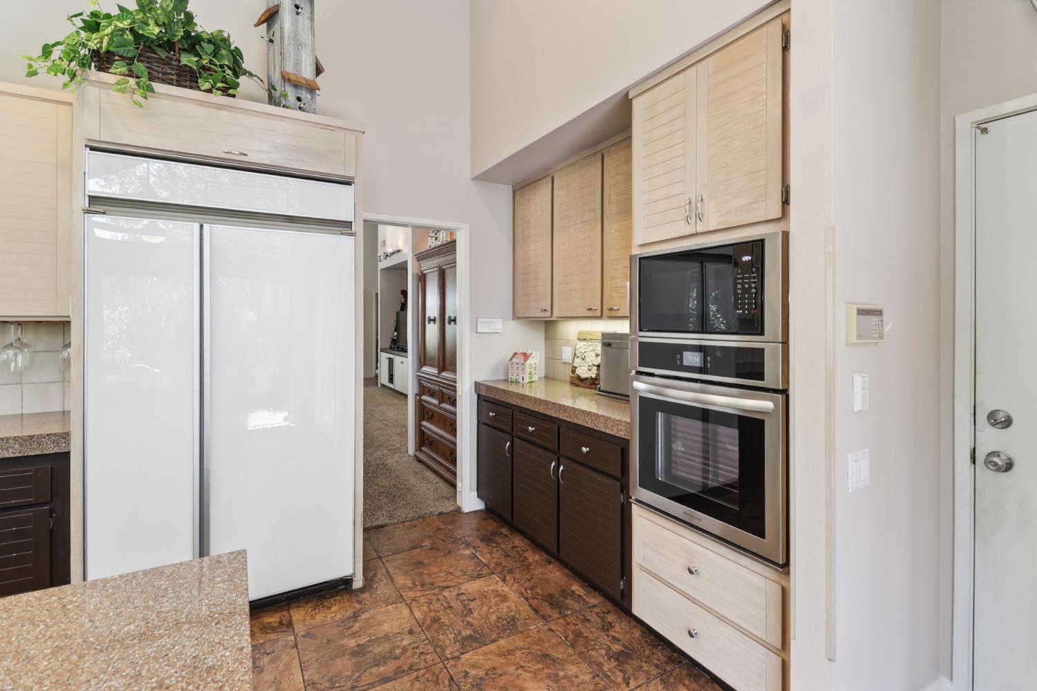 Detail Gallery Image 22 of 99 For 1911 Discovery Village Ln, Gold River,  CA 95670 - 2 Beds | 2 Baths
