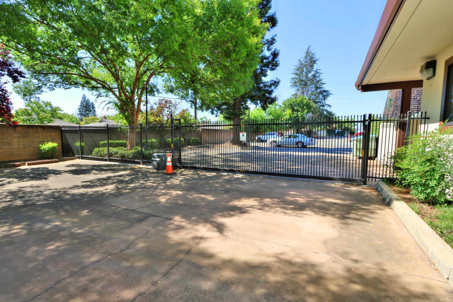 Detail Gallery Image 50 of 51 For 1601 Executive Ct, Sacramento,  CA 95864 - – Beds | – Baths