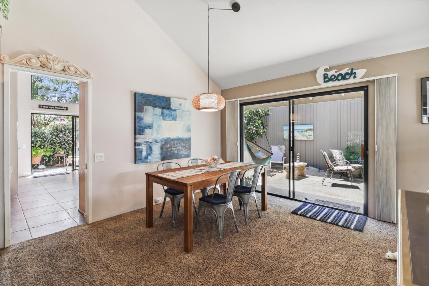 Detail Gallery Image 9 of 99 For 1911 Discovery Village Ln, Gold River,  CA 95670 - 2 Beds | 2 Baths
