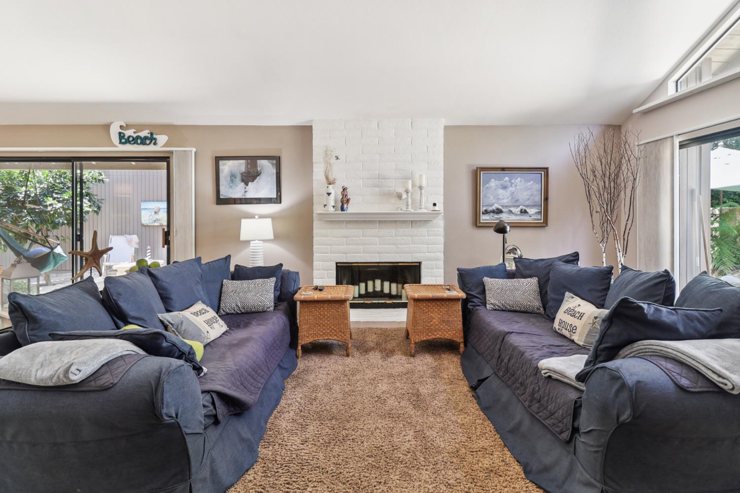 Detail Gallery Image 4 of 99 For 1911 Discovery Village Ln, Gold River,  CA 95670 - 2 Beds | 2 Baths