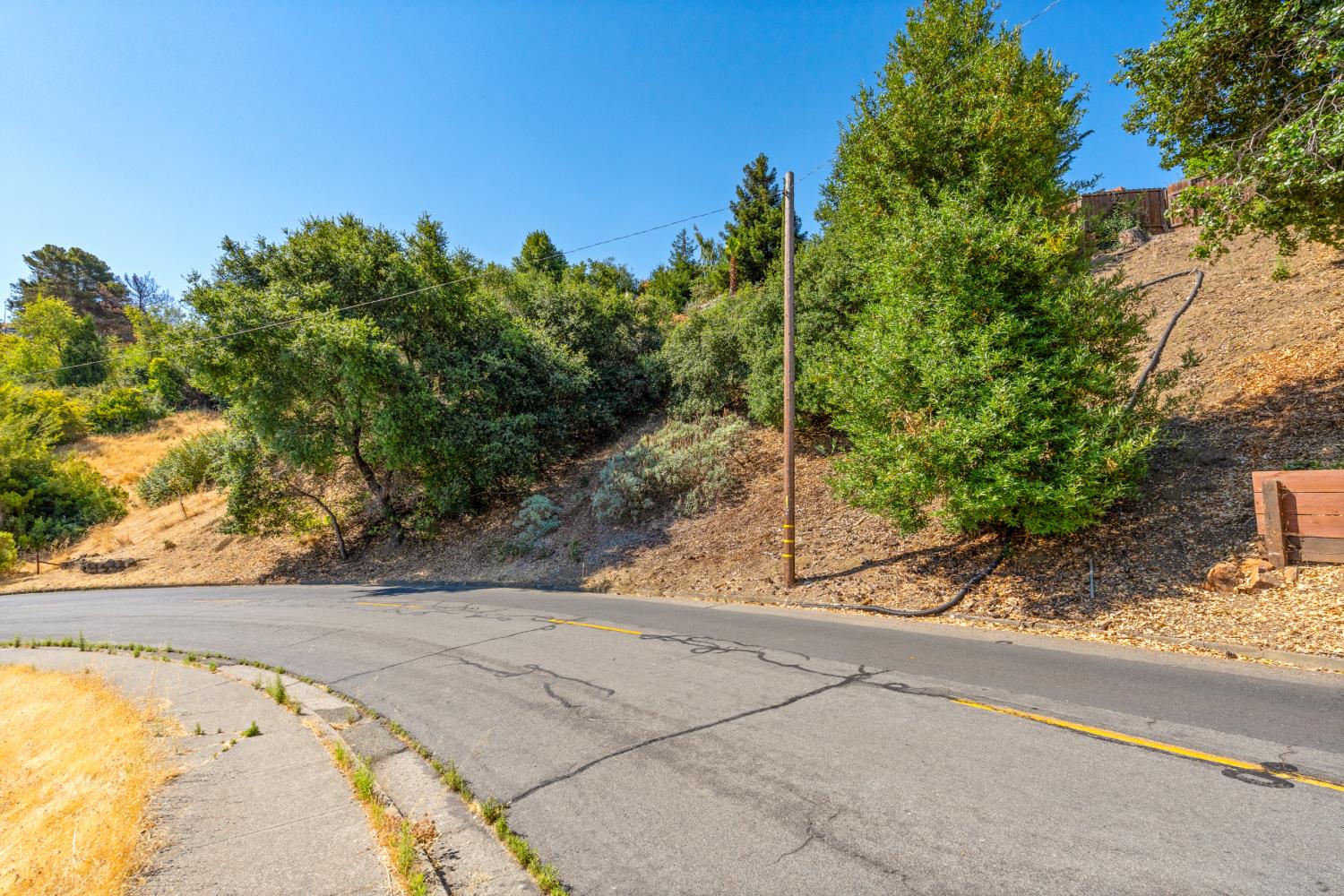Detail Gallery Image 3 of 33 For 0 Rolph Park Dr, Crockett,  CA 94525 - – Beds | – Baths