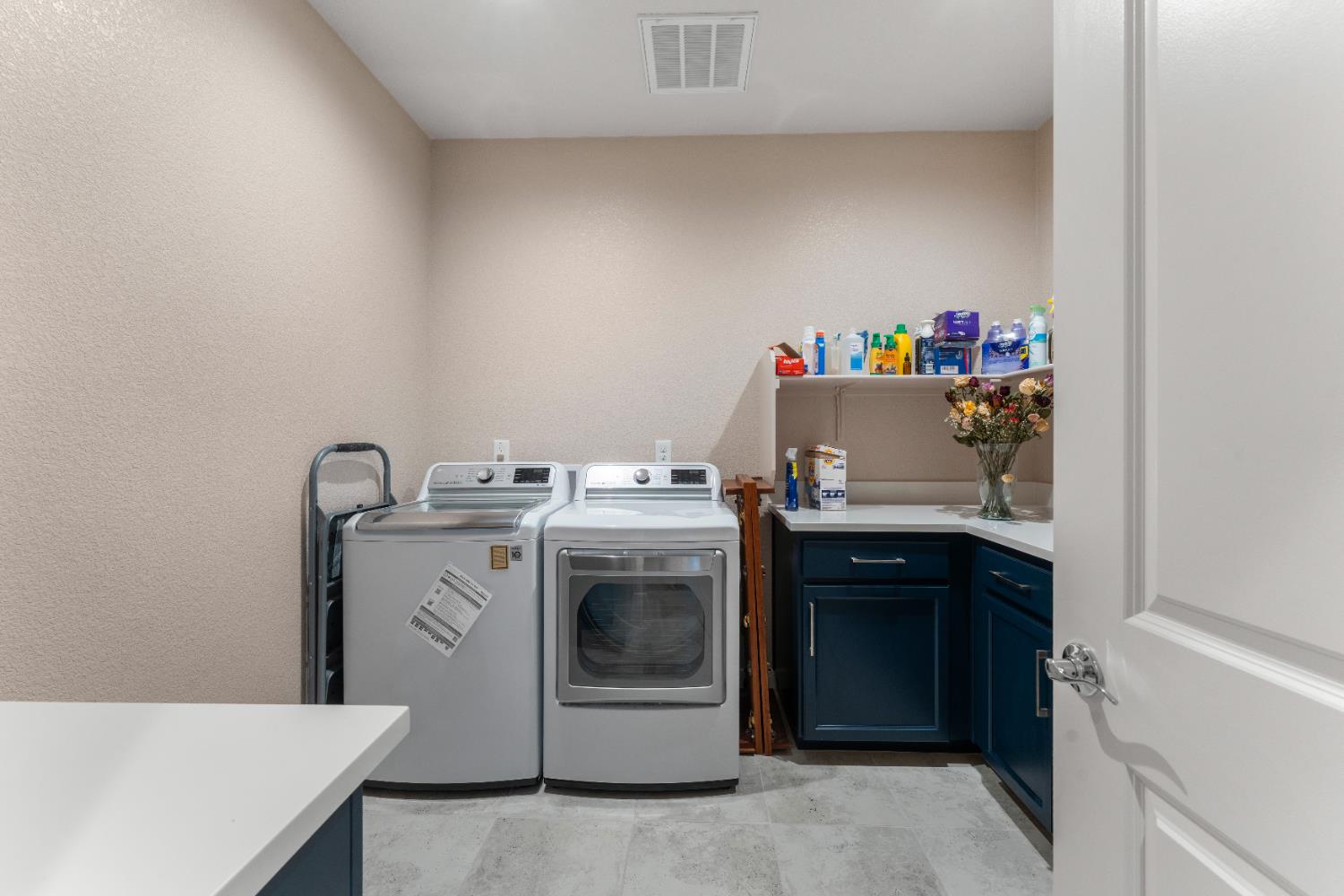 Detail Gallery Image 27 of 37 For 4363 Borderlands Dr, Rancho Cordova,  CA 95742 - 3 Beds | 3 Baths